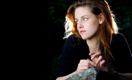 Kristen Stewart - wow, moon, amazing, beautiful, hot, girl, superb, babe, nice, sexy, new