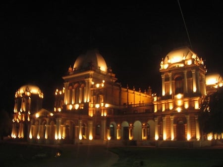 Noor-Mahal - pakistan, picture, beautiful, at night, noor-mahal