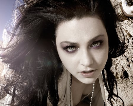 Beautiful Amy Lee - evanescence, beautiful, singer, beauty, lovely, green eyes, amy lee, hair, music, necklace, face