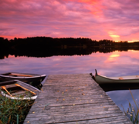 Peaceful place - sky, serene, boats, dock, peaceful, sunset, place, lovely, relaxing, cloud, pink, boat