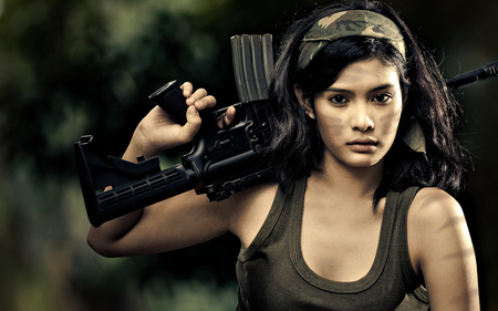 BABE WITH GUN - nice, amazing, death, cool, beautiful, wallpaper