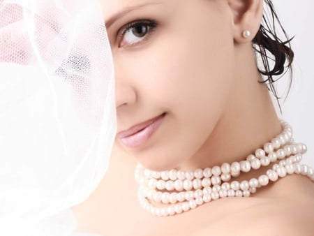 Beauty - pearls, veil, wedding, stare, lips, eyes, necklace, bride, beautiful lady, beaty, lovely face