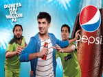 KHAN AND GUL IN PEPSI ADD