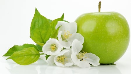 Green Apple And Flowers - flowers, gree, white, leaf, apple