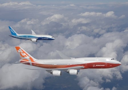 Boeing 787 DL and 747-8i - jumbo jet, aircraft, boeing, dream liner, airplane