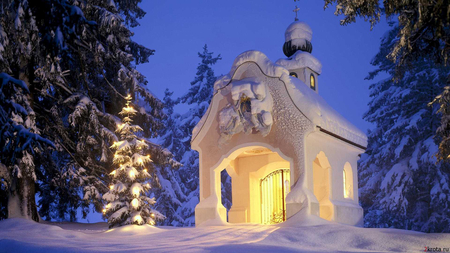 Pretty little Church - pretty, winter, church, architecture