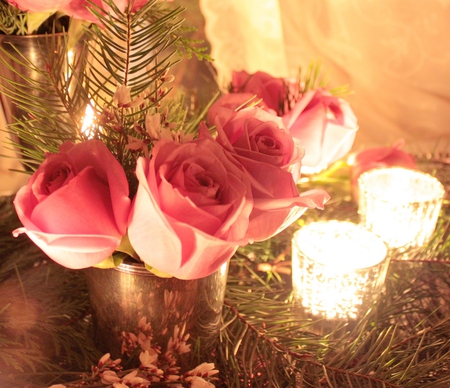 â™¥ Christmas with roses â™¥ - love, roses, peace, fashion, design, dream, entertainment, centerpiece, forever, candlelights, believe, hope, happiness, pale pink, harmony