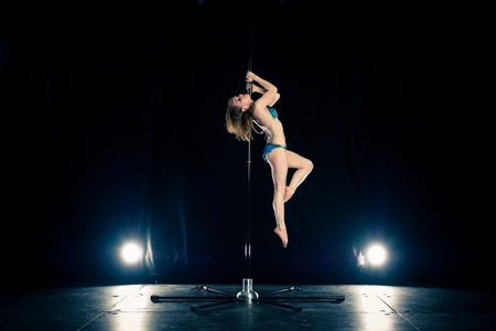 Pole-Dance - picture, dance, girl, beautiful, pole