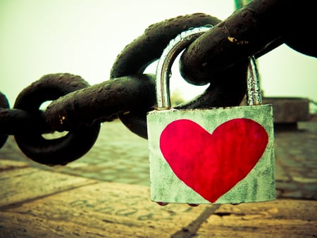 chains of love - abstract, heart, red, photography, love