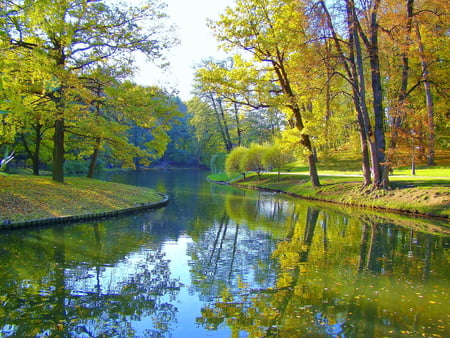 Canal grande - trees, water, scenery, fields, beautiful, reflection, nature, autumn, canal, lake, grande, park