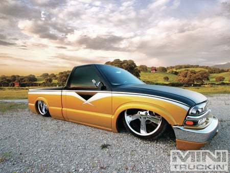 Fool's Gold - low, bowtie, truck, gm