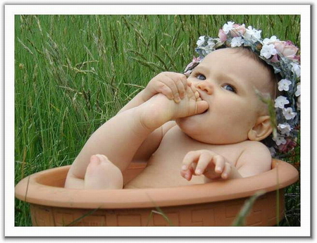 BEAUTIFUL INNOCENCE - bath, baby, innocent, beautiful