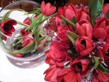 ~â™¥~ Hot red  beauty ~â™¥~ - magnificent, tulips, glass bubble bowl, beautiful against evil, centerpiece, combination, special, roses, arrangement, entertainment, fashion