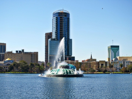 Lake-Eola-Orlando-Fountain - florida, fountain, picture, beautiful, lake-eolaorlando