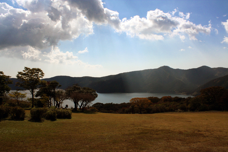 Sun in Hakone - sky, lake, trees, clouds, grass, suns rays, bushes