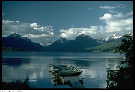 The blue mountains - boats, trees, water, nature, lake, mountains