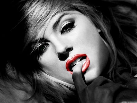 Sensual Lips - lips, lady, sensual, red, eyes, sexy