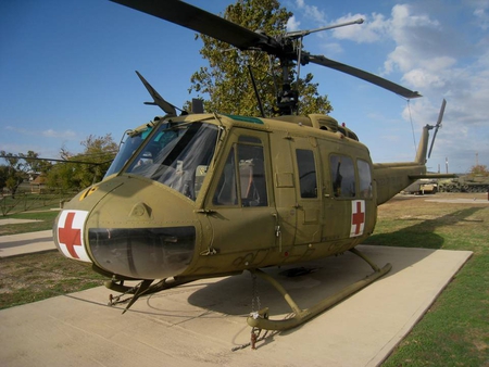 UH-1H-IROQUOIS - helicopter, uh-1, huey, iroquois