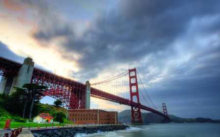 Golden Gate Bridge - clouds, bridges, oceans, beautiful, golden gate bridge, architecture, usa, san francisco, nature, sky