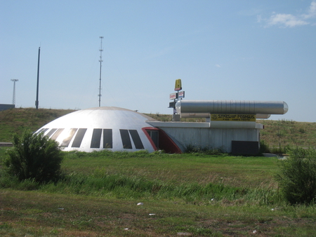 Starship Pegasus - roadside attractions, italy texas, pegasus, starship