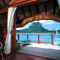 Bora Bora Water Bungalow Escape