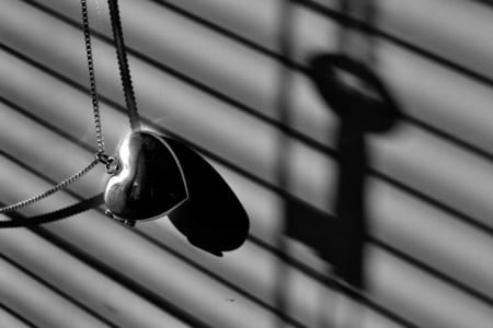 reflections of love - abstract, key, heart, photography, locket, beauty, reflection, black, white