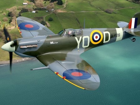 SPITFIRE MK5 - aircraft, airplane, antique, fly