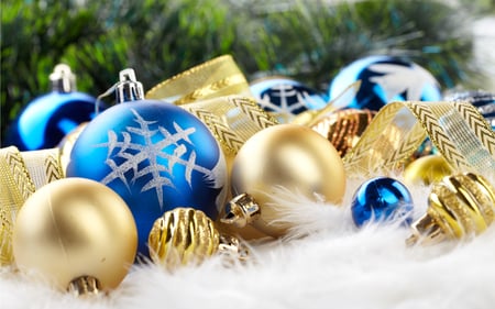 Magic Christmas - new year, beauty, xmas, magic, photography, blue balls, magic christmas, balls, pretty, christmas decorations, decorations, holiday, ribbon, golden, ball, lovely, christmas, gold, happy new year, christmas balls, merry christmas, golden balls, blue, beautiful, colors, decoration