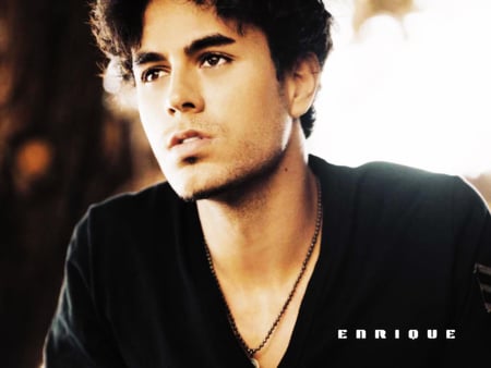 Enrique Iglesias - music, enrique iglesias, entertainment, enrique