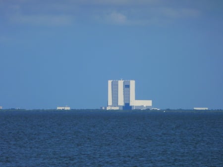 VAB-shuttle home - water, flight, shuttle, vab