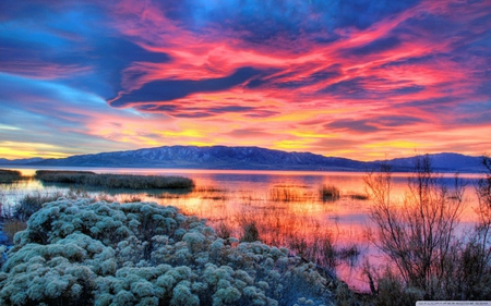 fiery-sunset-over-utah-lake - lakes, nature, sunset, outdoors