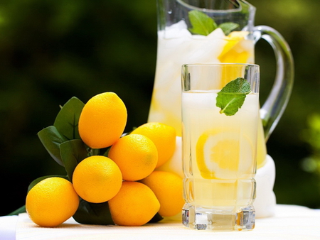 Lemon juice - yellow, delicious, sweet, green, juice, bunch, leaf, glass, lemon