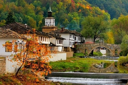 Autumn in Tryavna - autumn, trees, photography, fall, pretty, architecture, old, bridge, mountain, bulgaria, nature, forest, town, beautiful, colors, photo, colourful