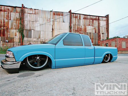 Lil-Blue-Bastard - truck, 2000, lowered, gm