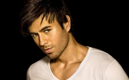 Enrique Iglesias - photos, males, enrique iglesias, musicians, singer, wallpaper, artist