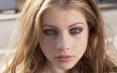 Michelle Trachtenberg - woman, beauty, nice, movie, female, heart, trachtenberg, black, white, gorgeous, cool, michelle, cute, actress, sexy, adorable, girl, beautiful, awesome, babe