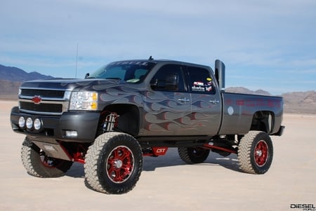 Silver Streak - red rims, bowtie, gray, gm