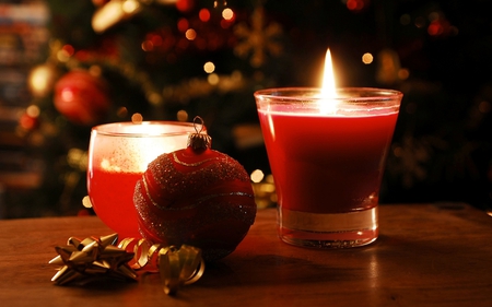 Christmas Candle - sparkle, relaxing, romantic, ornement, candle, harmony, christmas, noel, red, glitter, candles, bow