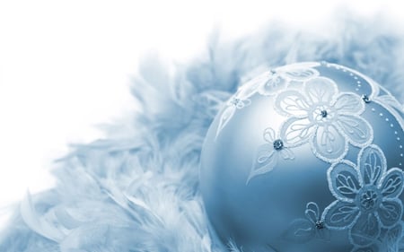 Blue christmas ornament - white, ornament, flakes, feathers, blue, lace, ball, christmas