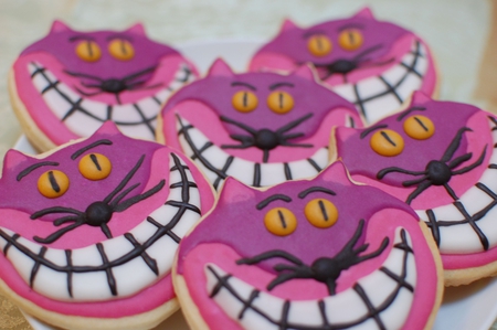 ~~ Kittens holiday cookies ~~ - sweets, kittens, joy, fashion, funny, violet, cookies, christmas, entertainment, holidays, purple, pink, cats, smile, lavender