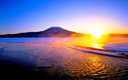 RISING SUN - lake, shine, bright, mountain, sun, sunrise