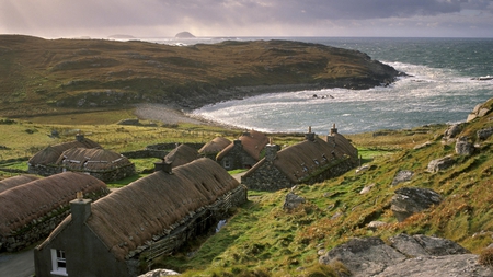 Scenic Scottish Village - village, scenic, scottish, mountains, sea, cottages