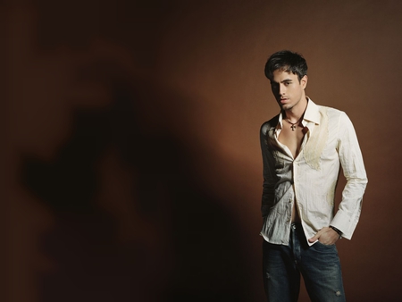 Enrique Iglesias - photos, males, enrique iglesias, musicians, singer, wallpaper