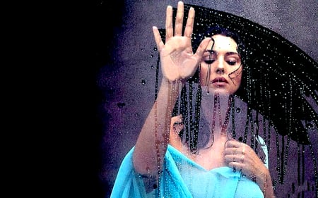 Monica Bellucci_Love - glass, cute, actresses, beautiful, window, hot, senesual, modell, lovely, female, wet, woman