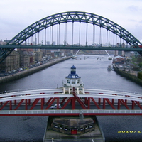 Newcastle Swing Bridge, Tyne Bridge, UK..