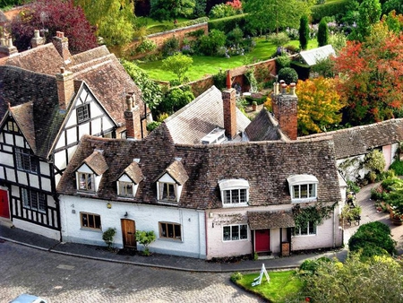 Warwick - houses, trees, sidewalk, warwick