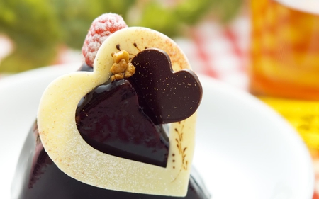 Gourmet dessert - sweets, nice, yellow, heart, gourmet, dessert, food, black