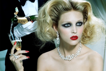 One more glass,please ! - waiter, diamonds, girl, glass, champagne, rings, beautiful, red lips