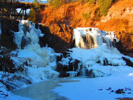 Gooseberry Falls - ice, falls, water, park, waterfalls, minnesota, gooseberry, frozen, state park