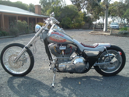 Marlboro Man Harley - hd, bike, marlboro, silver